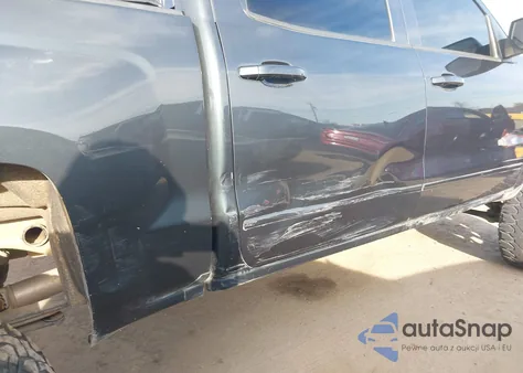 2018 Chevrolet Silverado K1500 Lt from USA, damaged, VIN 3GCUKREC6JG202583